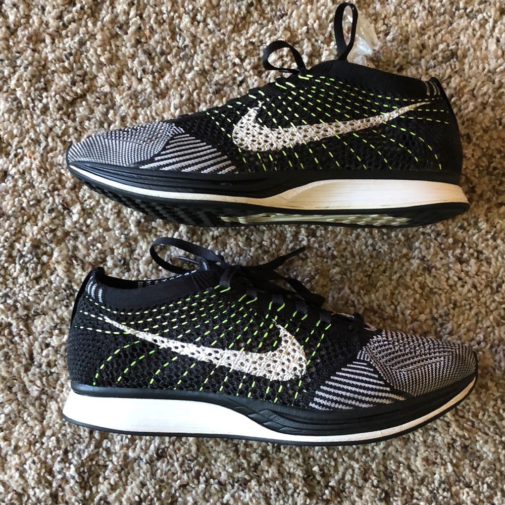 Nike Flyknit Racer